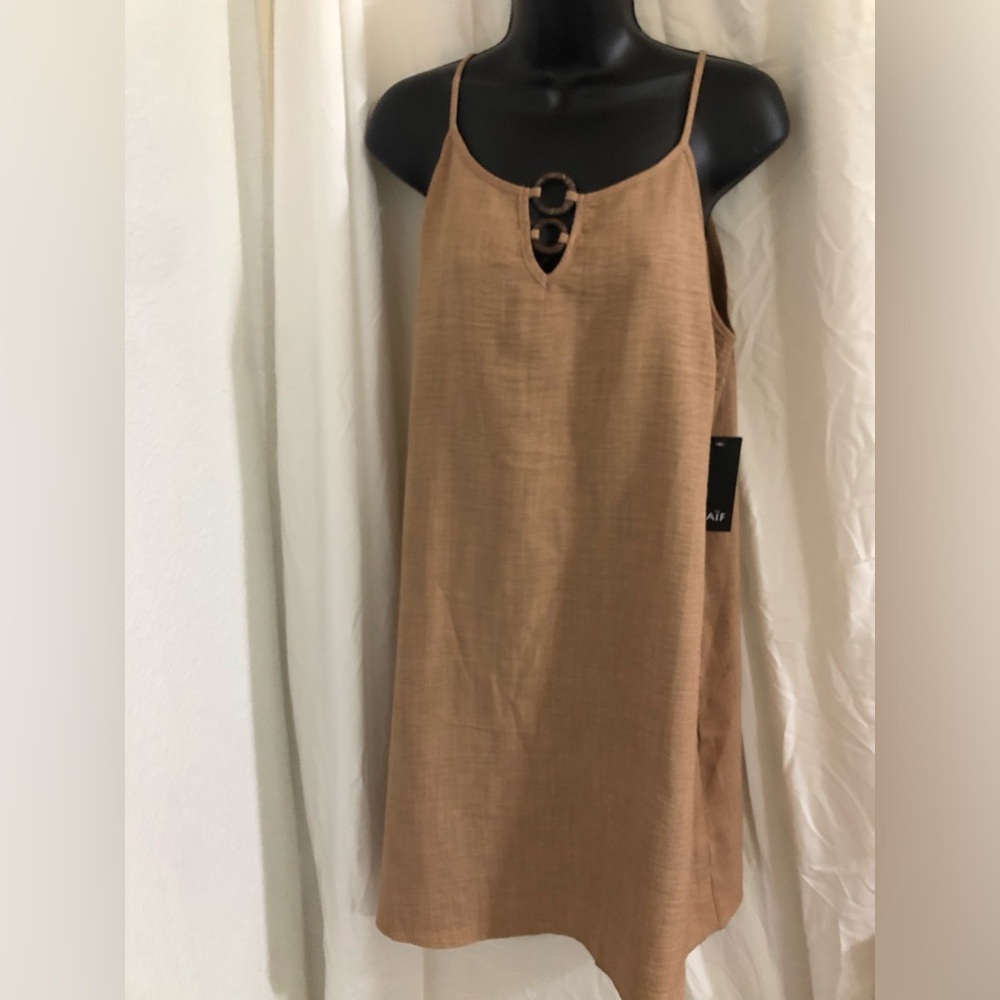 brown linen style trapeze dress with wood circle detail size medium brand new